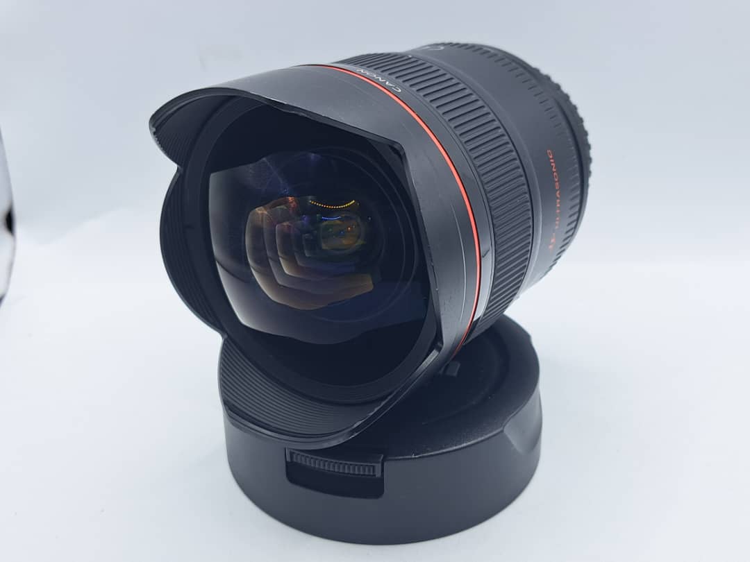 Objectif Canon EF 14mm f/2.8L II USM, vue avant de la lentille grand-angle – doualadigitalcamerasolutions.com