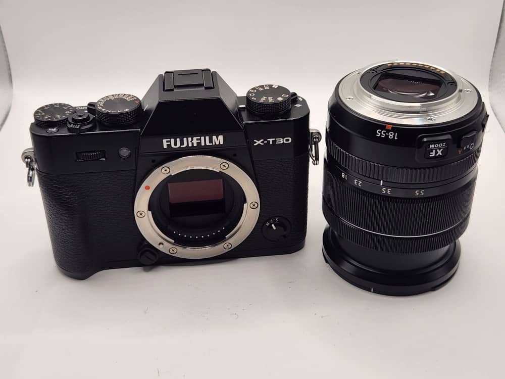 Fujifilm X-T30 noir + objectif Fujinon XF 18-55mm f/2.8-4 R LM OIS