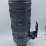 Nikon AF-S NIKKOR 70-200mm f/2.8E FL ED VR, vue de face avec marquage du modèle – doualadigitalcamerasolutions.com